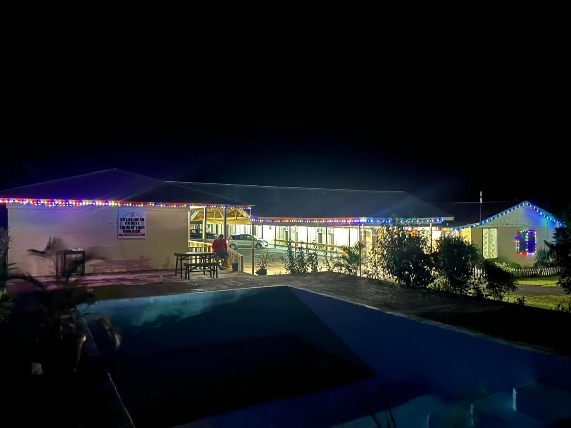 Transit Motel Mulifanua 外观 照片