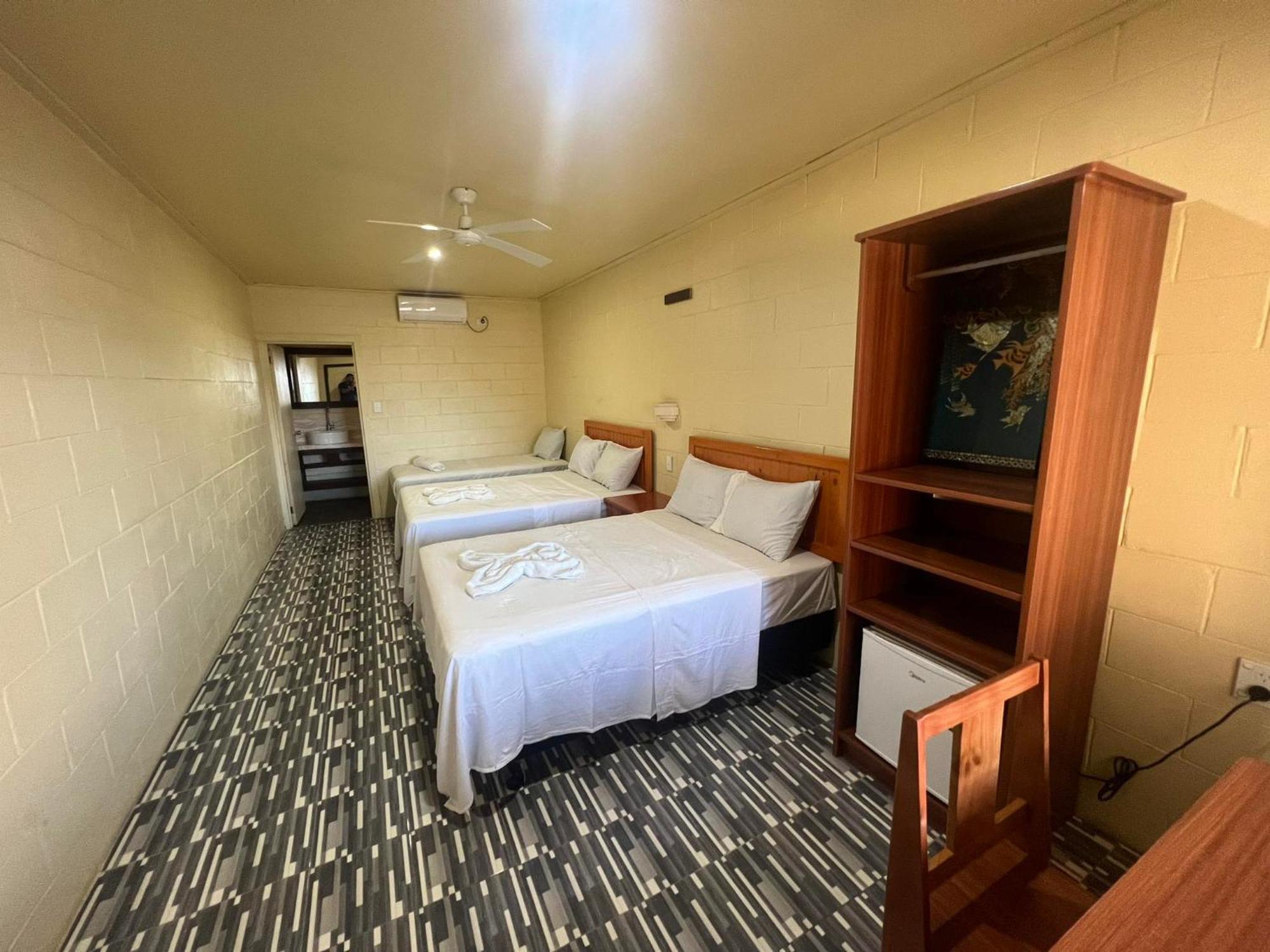Transit Motel Mulifanua 外观 照片
