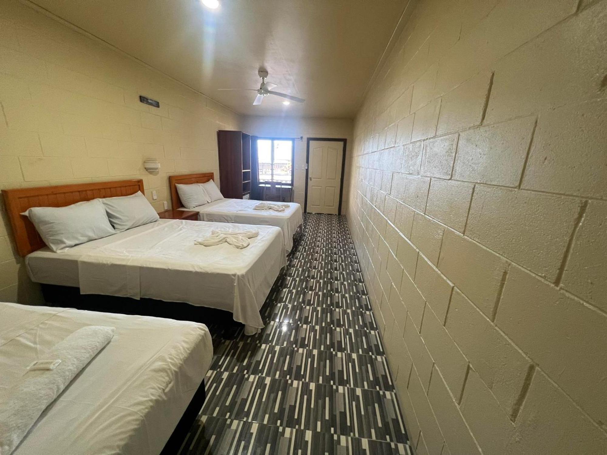 Transit Motel Mulifanua 外观 照片
