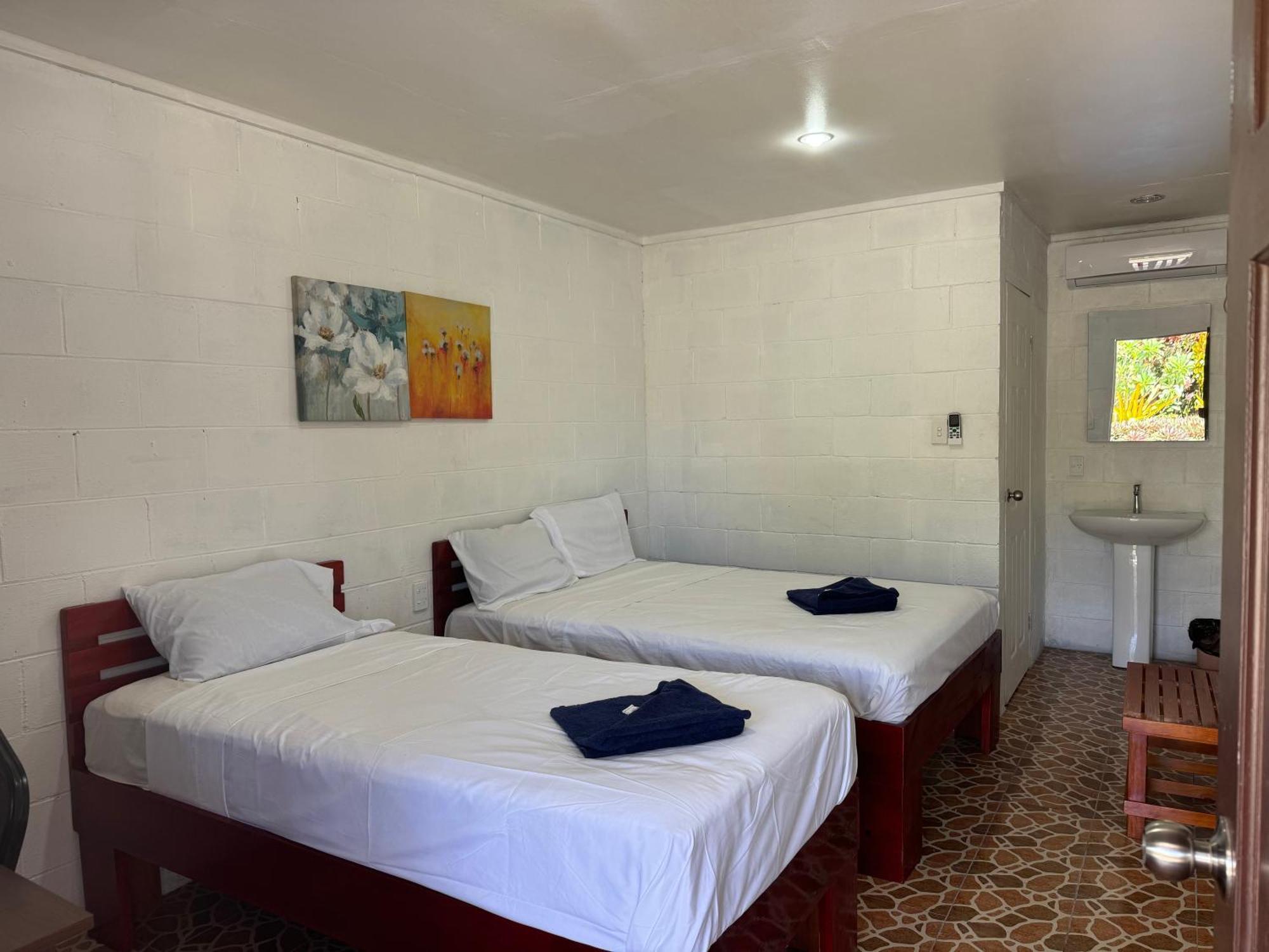 Transit Motel Mulifanua 外观 照片