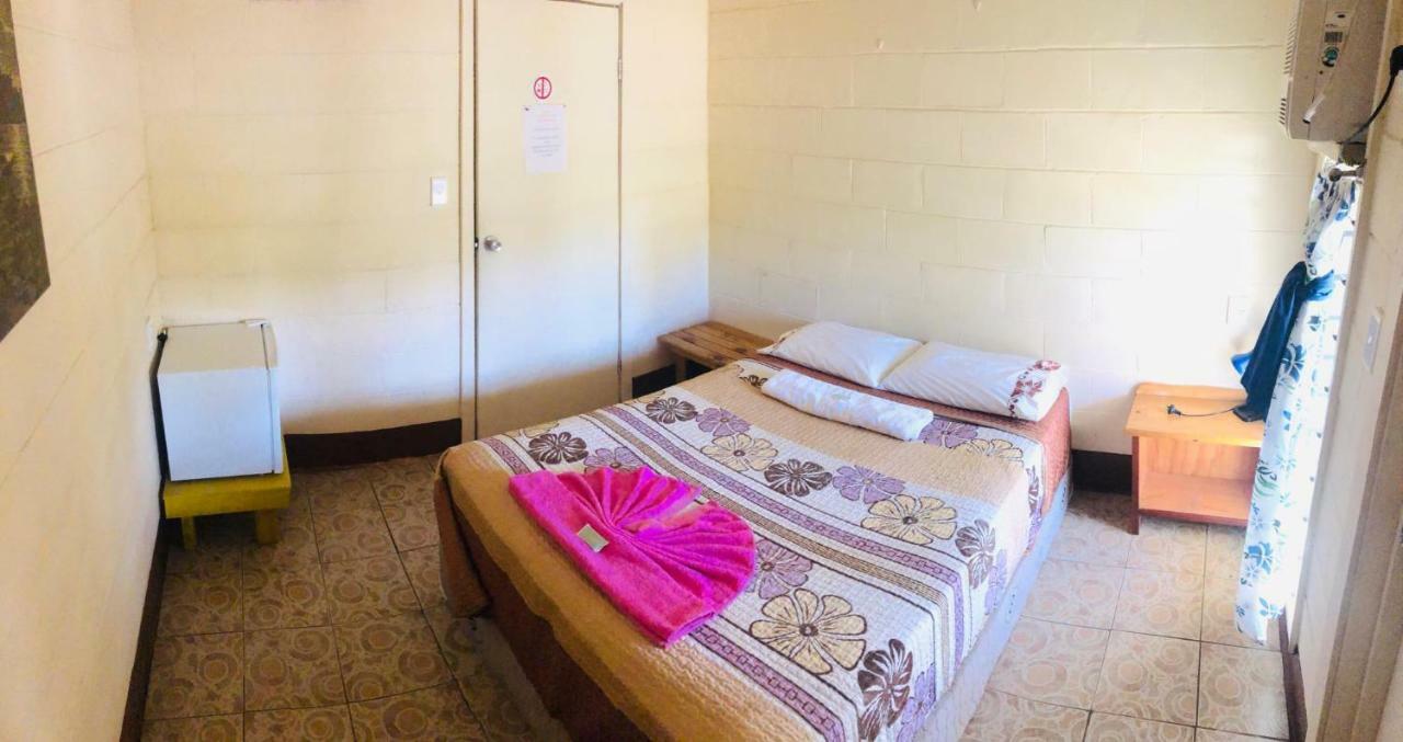 Transit Motel Mulifanua 外观 照片