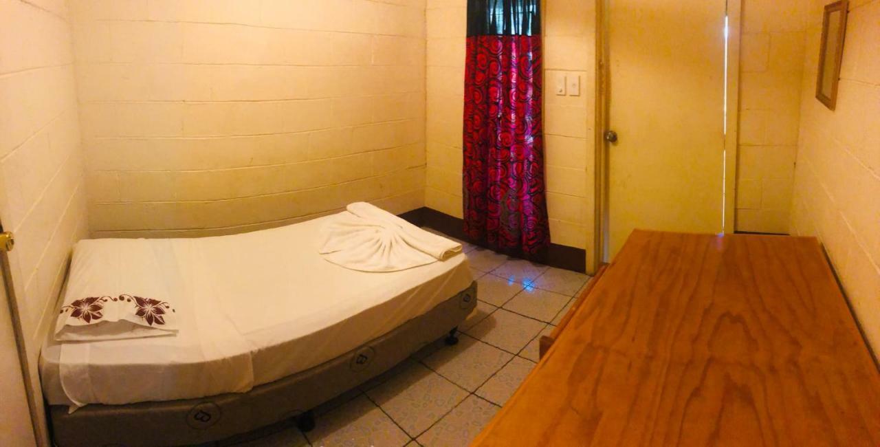 Transit Motel Mulifanua 外观 照片